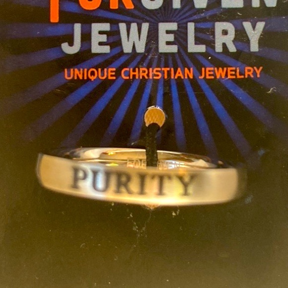 Girls Purity Ring Brand New! Stainless Steel size 8 - Picture 6 of 6